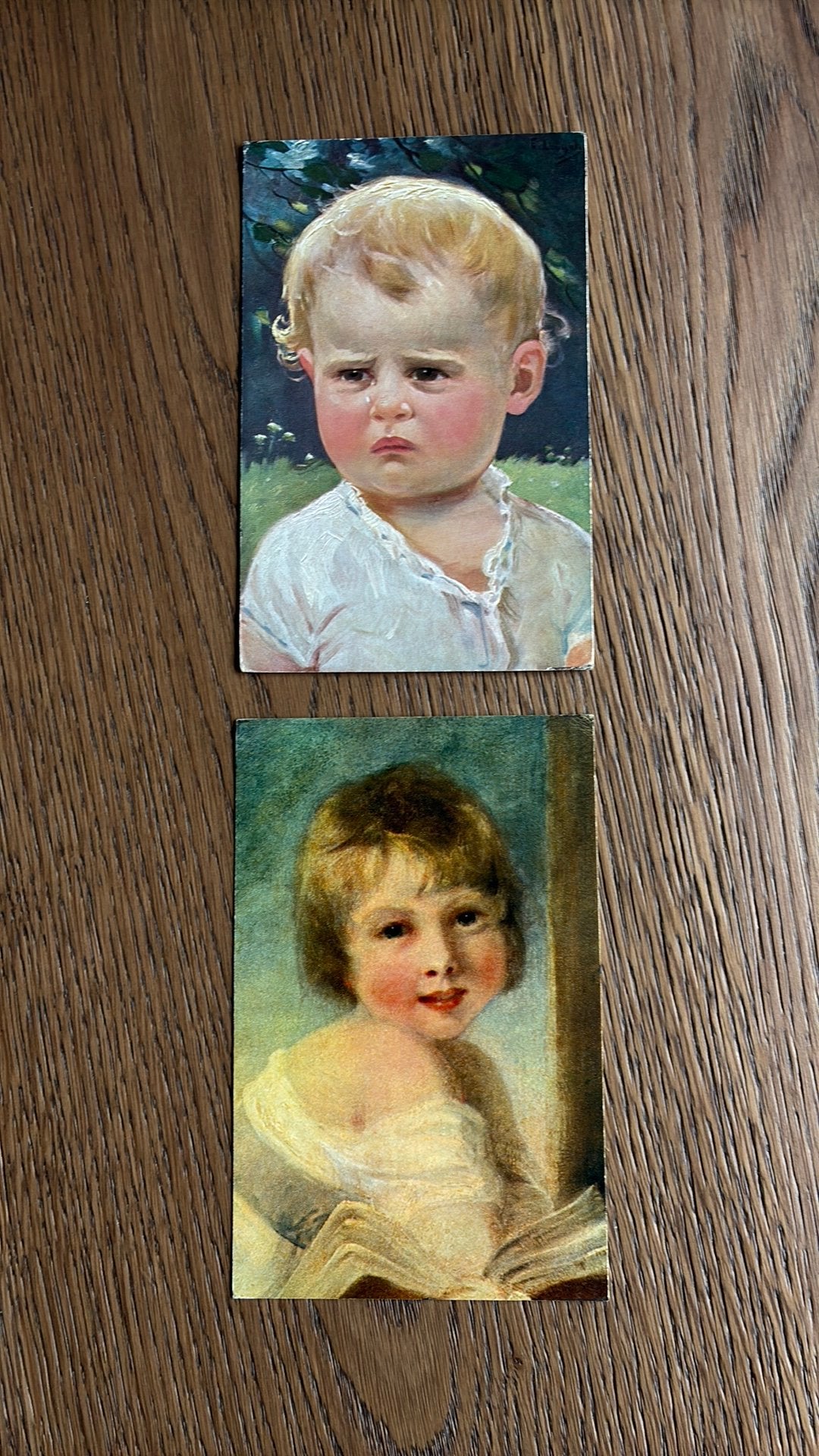 Kinderkoppies. 2 kaarten.meisje en jongen met traan, Ophalen of Verzenden, Kinderen
