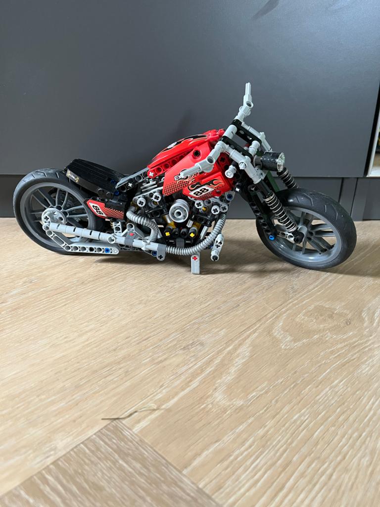 Lego Technic Chopper Motorfiets (rood), Kinderen en Baby's, Ophalen of Verzenden, Zo goed als nieuw, Overige merken
