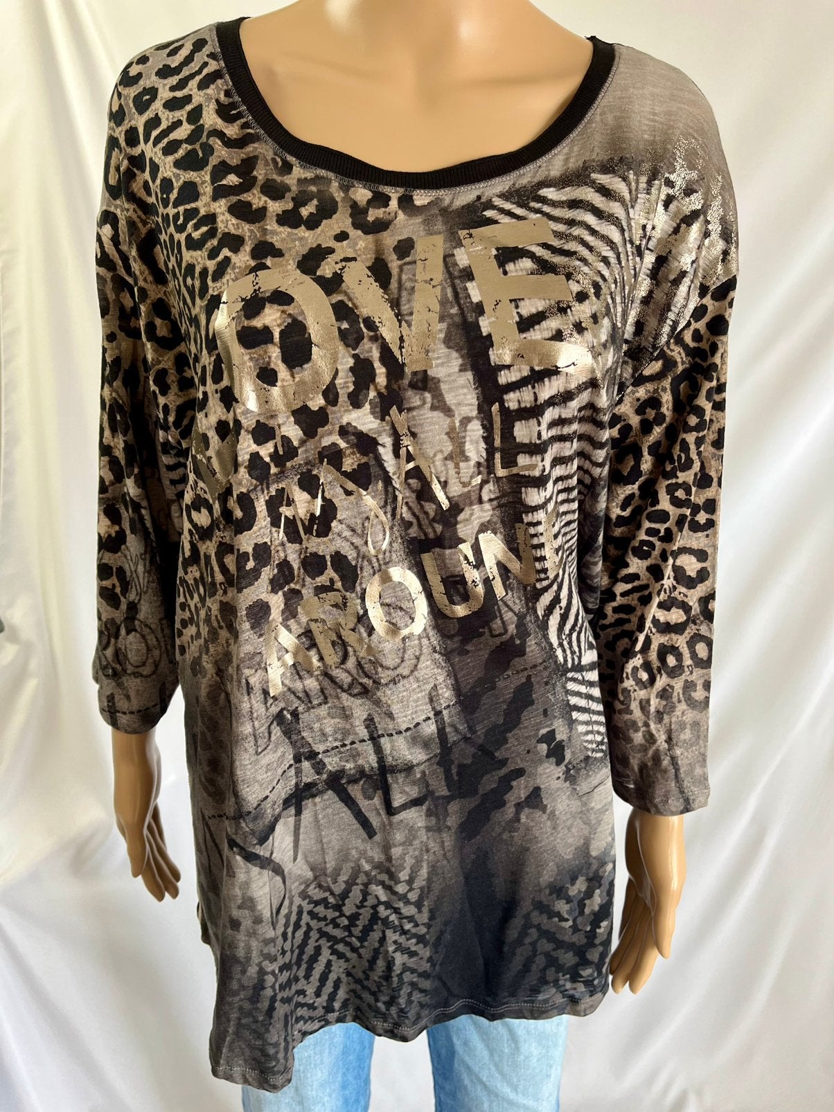 Monari shirt taupe dessin maat 46 – nieuw, Kleding | Dames, Ophalen of Verzenden, Nieuw, Overige kleuren, Shirt of Top