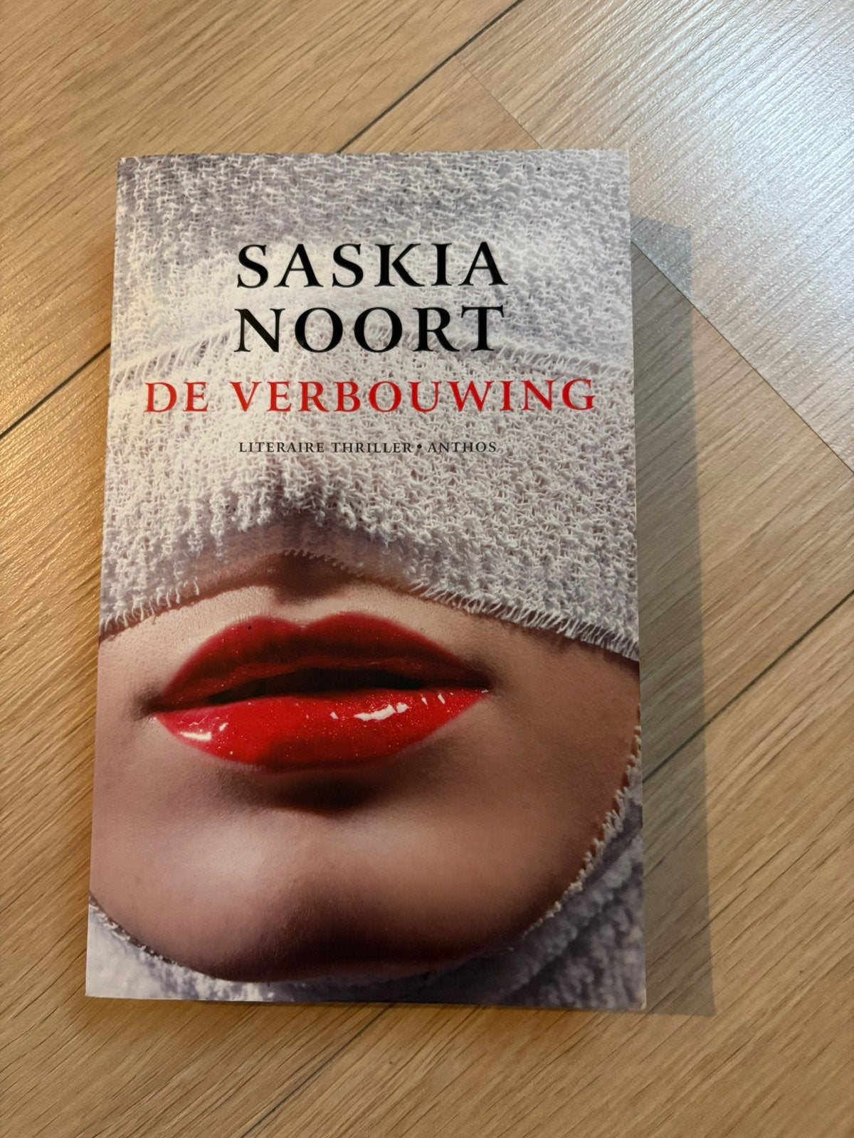 Saskia Noort - De verbouwing, Ophalen of Verzenden, Gelezen, Selma Noort