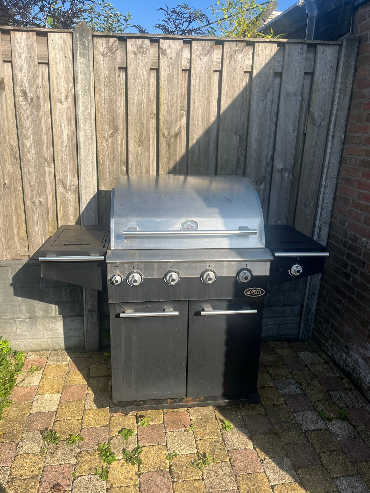Boretti gasbarbecue met zijbrander en hoes, Ophalen, Gebruikt