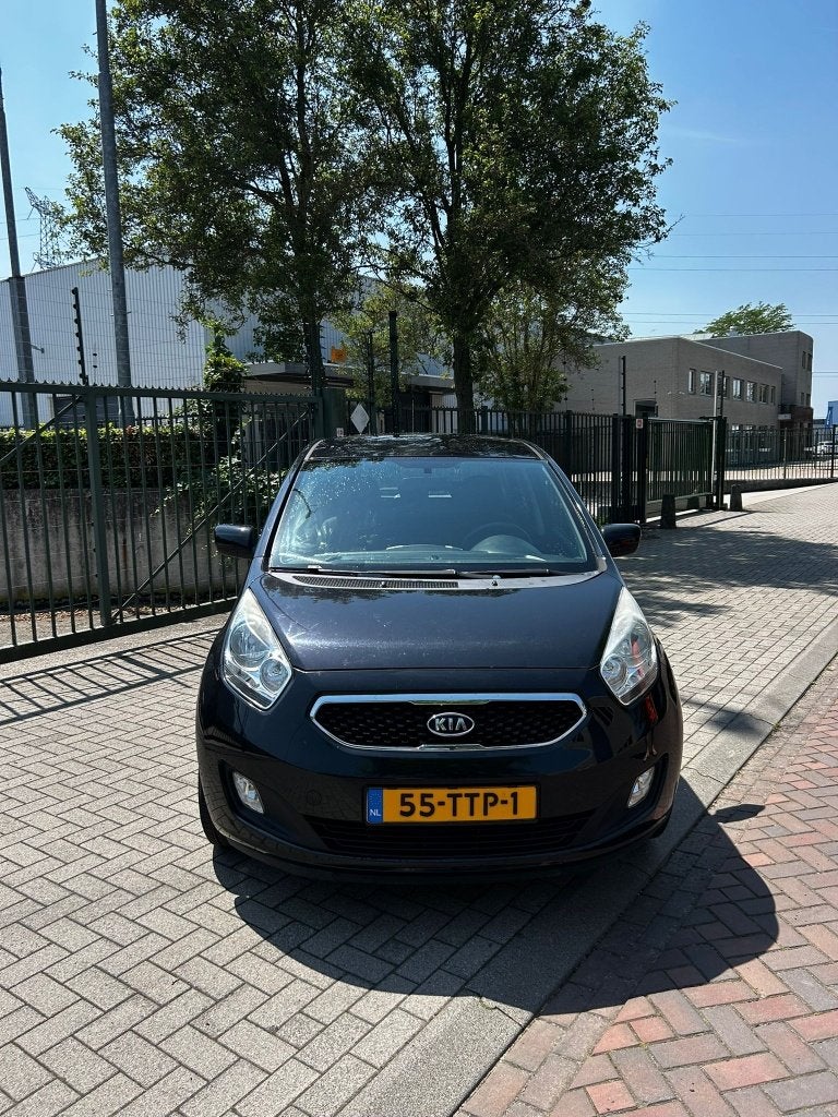 Kia Venga 1.4 CVVT 2012 | Van Opa op Kleinzoon | Dealer OH, Auto's, Kia, Voorwielaandrijving, Stof, Zwart, 4 cilinders