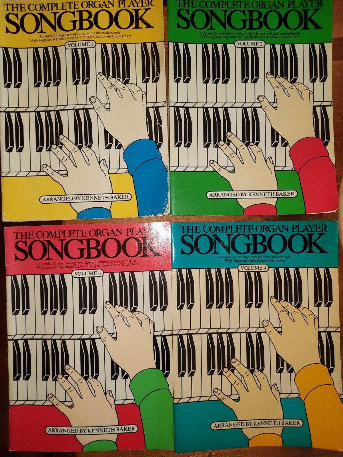 orgel: K. Baker-The complete Organ Player songbook 1,2,3,4, Muziek en Instrumenten, Bladmuziek, Orgel, Gebruikt, Ophalen of Verzenden