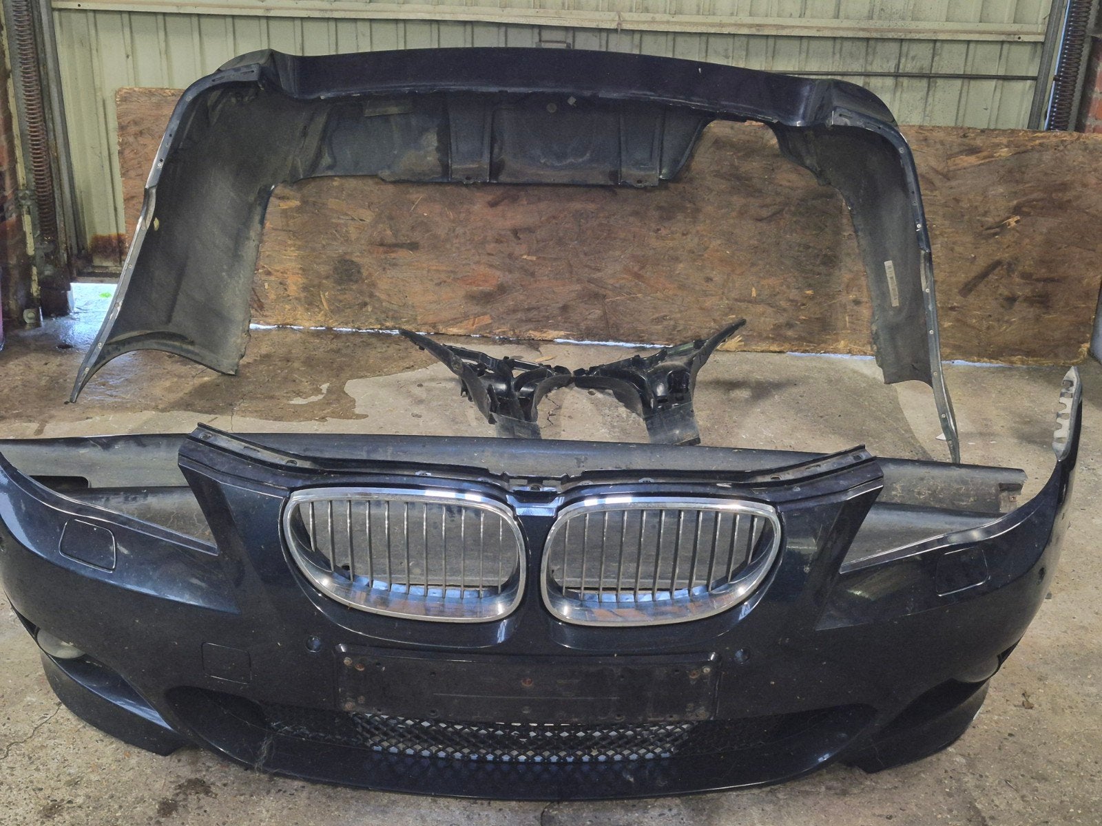 BMW E61 Origineel M-pakket voor- en achterbumper, sideskirts, Auto-onderdelen, Ophalen, Gebruikt, Bmw, Bumper