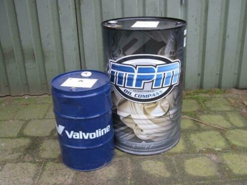 Olieton/Olievat 200 & 60 Liter, regenton, bloembak, vuurkorf, Tuin en Terras, Ophalen, Zo goed als nieuw
