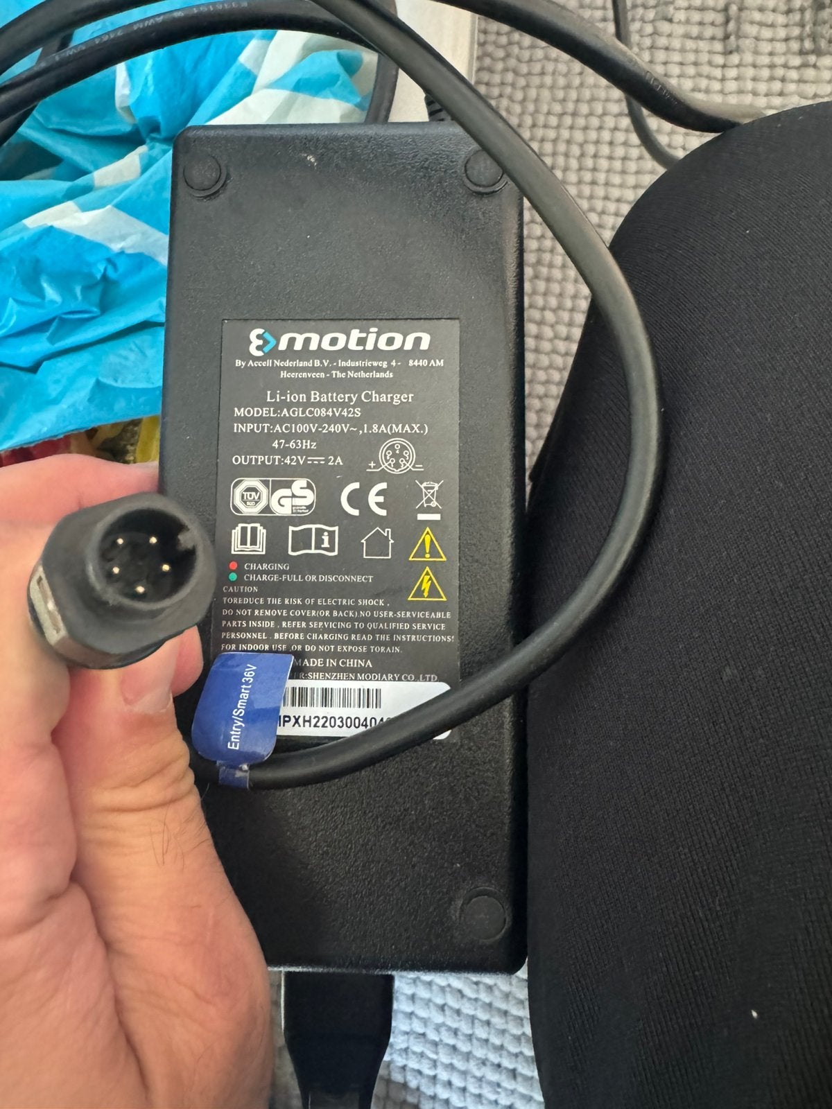 GETEST Sparta - Batavus oplader 5 pin Sparta C4 C3 F8e F5e, Zo goed als nieuw