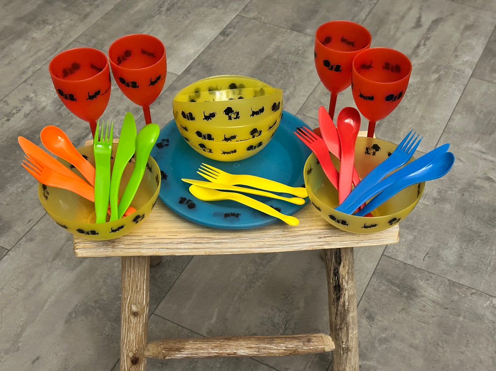 Jip Janneke Takkie Siepie plastic borden schaaltjes glazen, Hema, Kunststof, Gebruikt, Vintage