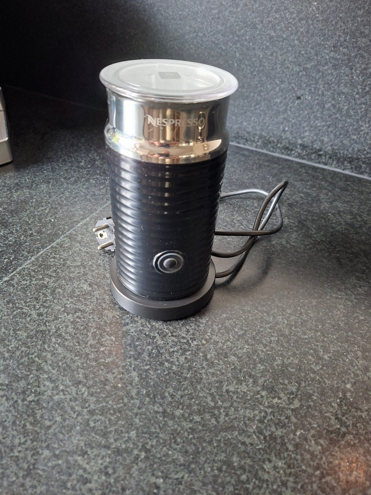 Te Koop Nespresso Melkopschuimer ., Ophalen, Zo goed als nieuw, Elektrische melkopschuimer
