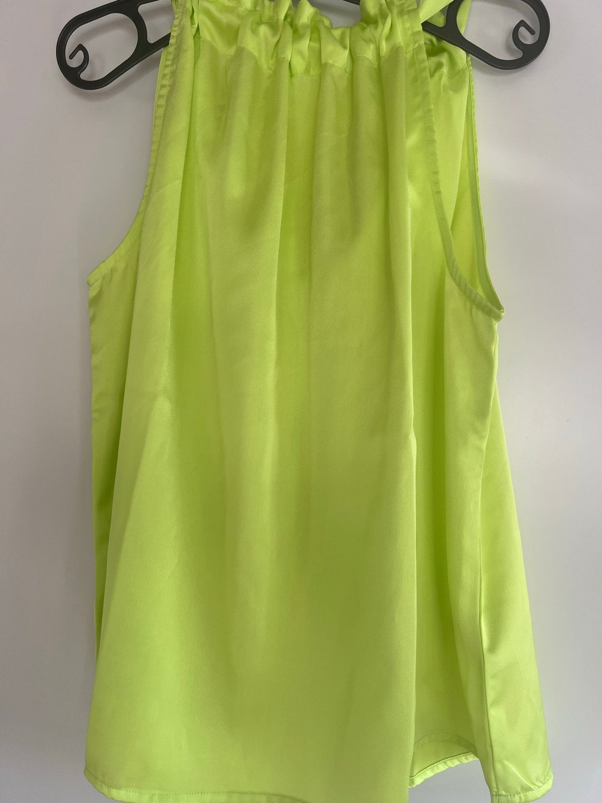 Mooie top, Kleding | Dames, Tops, Nieuw, Maat 38/40 (M), Groen, Zonder mouw, Ophalen of Verzenden