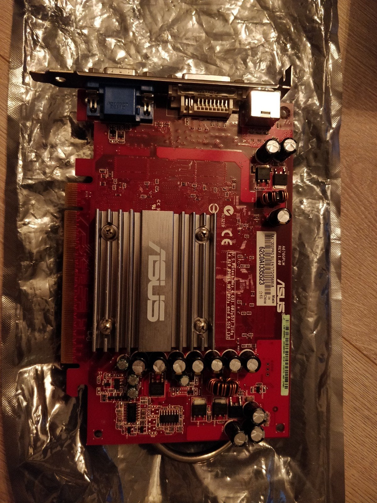 ASUS Radeon X1300 PRO Grafische Kaart, Computers en Software, Gebruikt, AMD, Overige soorten, Ophalen of Verzenden