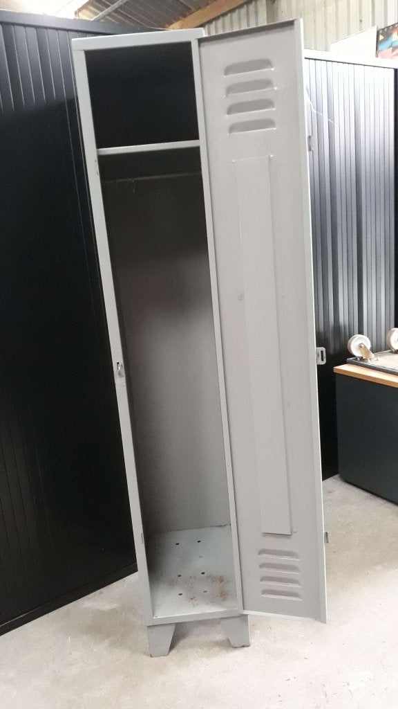 Vintage Lockerkasten/ kleding kasten, Niet ingevuld, Niet ingevuld, Niet ingevuld