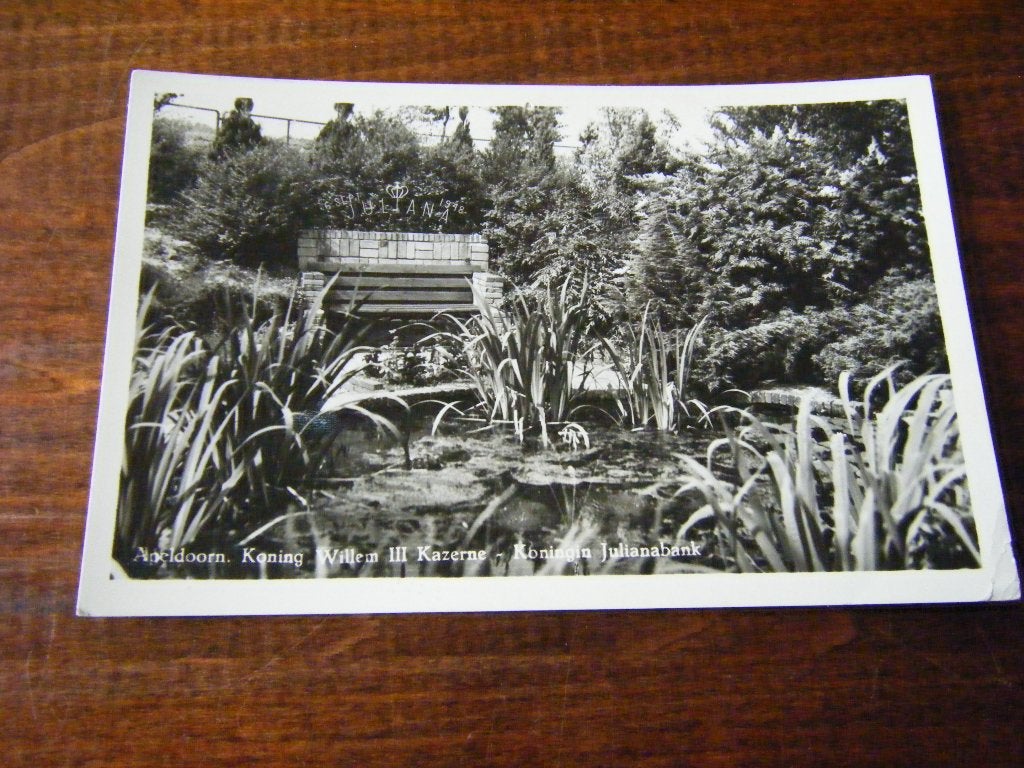 Q34 - Apeldoorn - Willem III Kazerne - Julianabank - Mooi, Ophalen of Verzenden, 1940 tot 1960, Gelderland