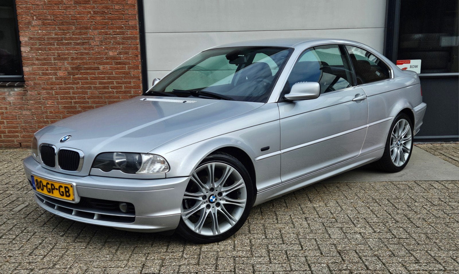 BMW 3-Serie 320 Coupe 6 CIL AUT 2001 ANDROID NAP NETTE AUTO, Bedrijf, Grijs, 1600 kg, 170 pk