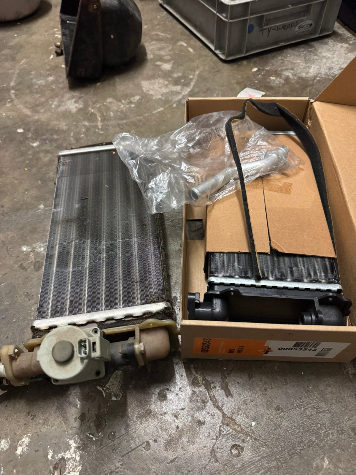 BMW e30 kachel kran met radiator, Ophalen of Verzenden, Nieuw, BMW