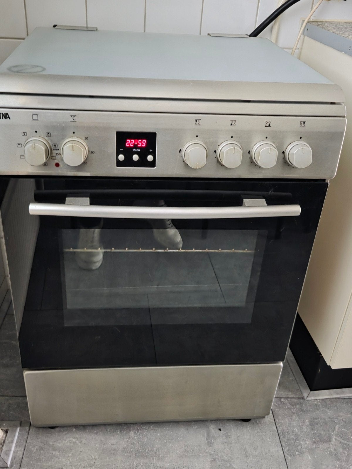Etna Vrijstaand Fornuis met Oven en Kookplaten, Witgoed en Apparatuur, Ophalen, Gebruikt, 60 cm of meer, 4 kookzones