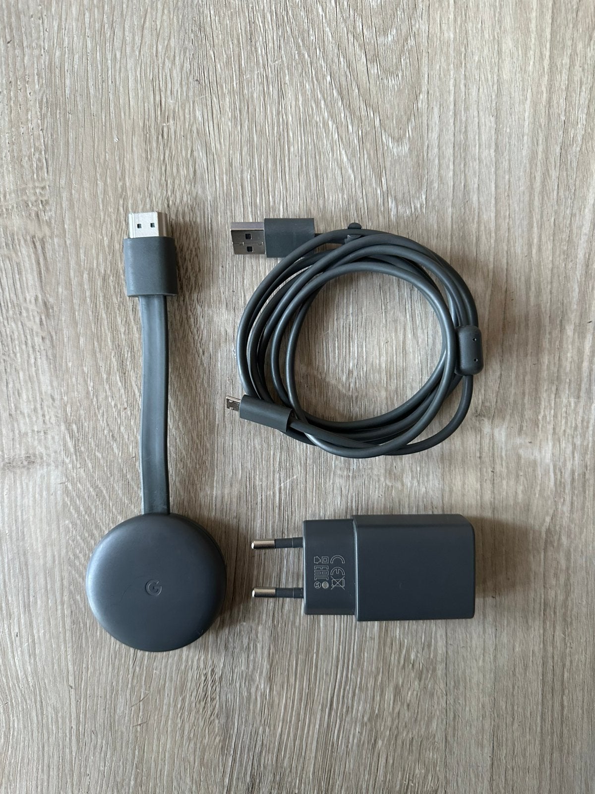 Google Chromecast V3 - Compleet!, Ophalen of Verzenden, Zo goed als nieuw