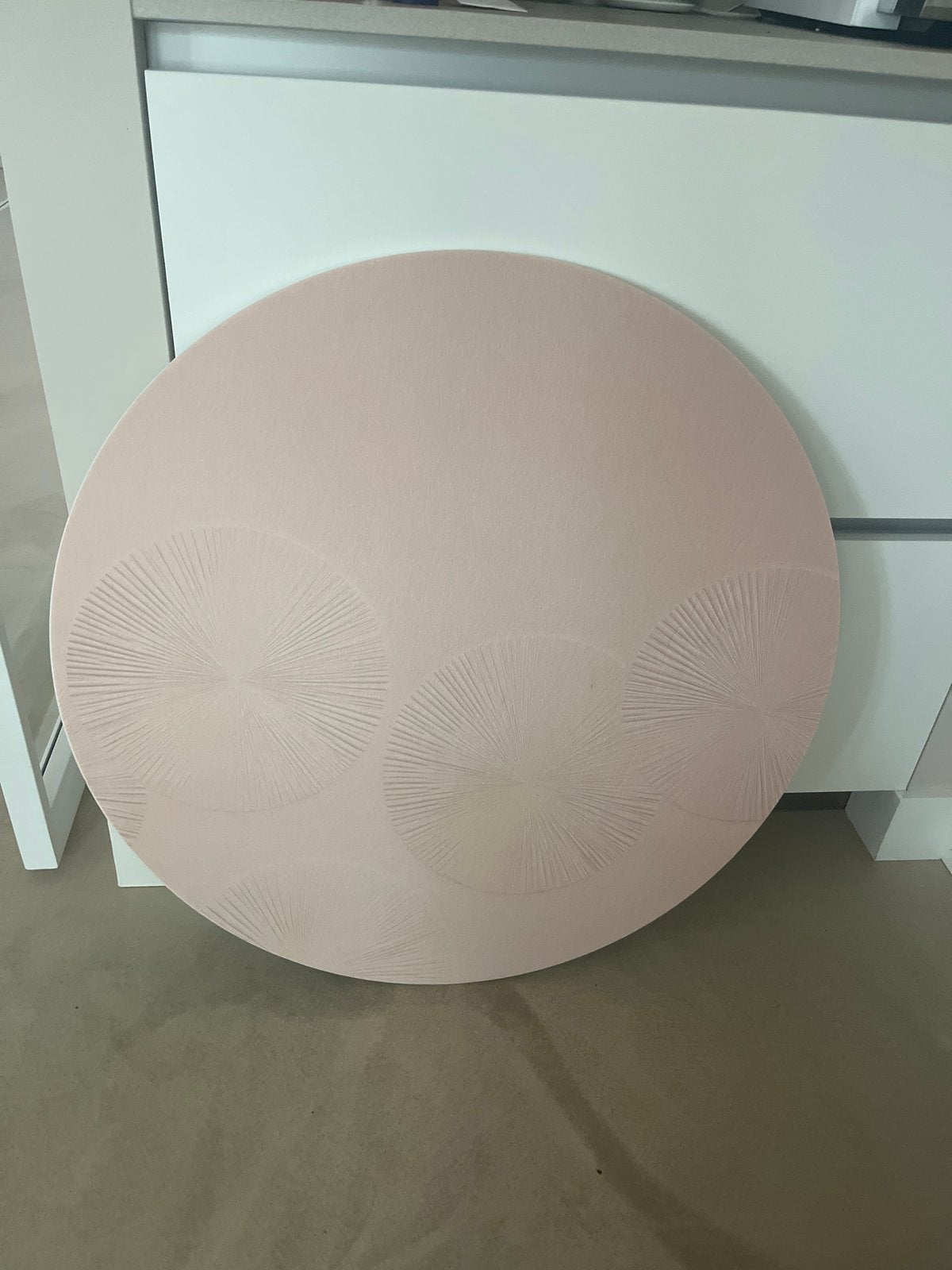Beige akoestisch wanddecoratie met cirkel reliëf, Ophalen of Verzenden, Zo goed als nieuw, Beige, Modern