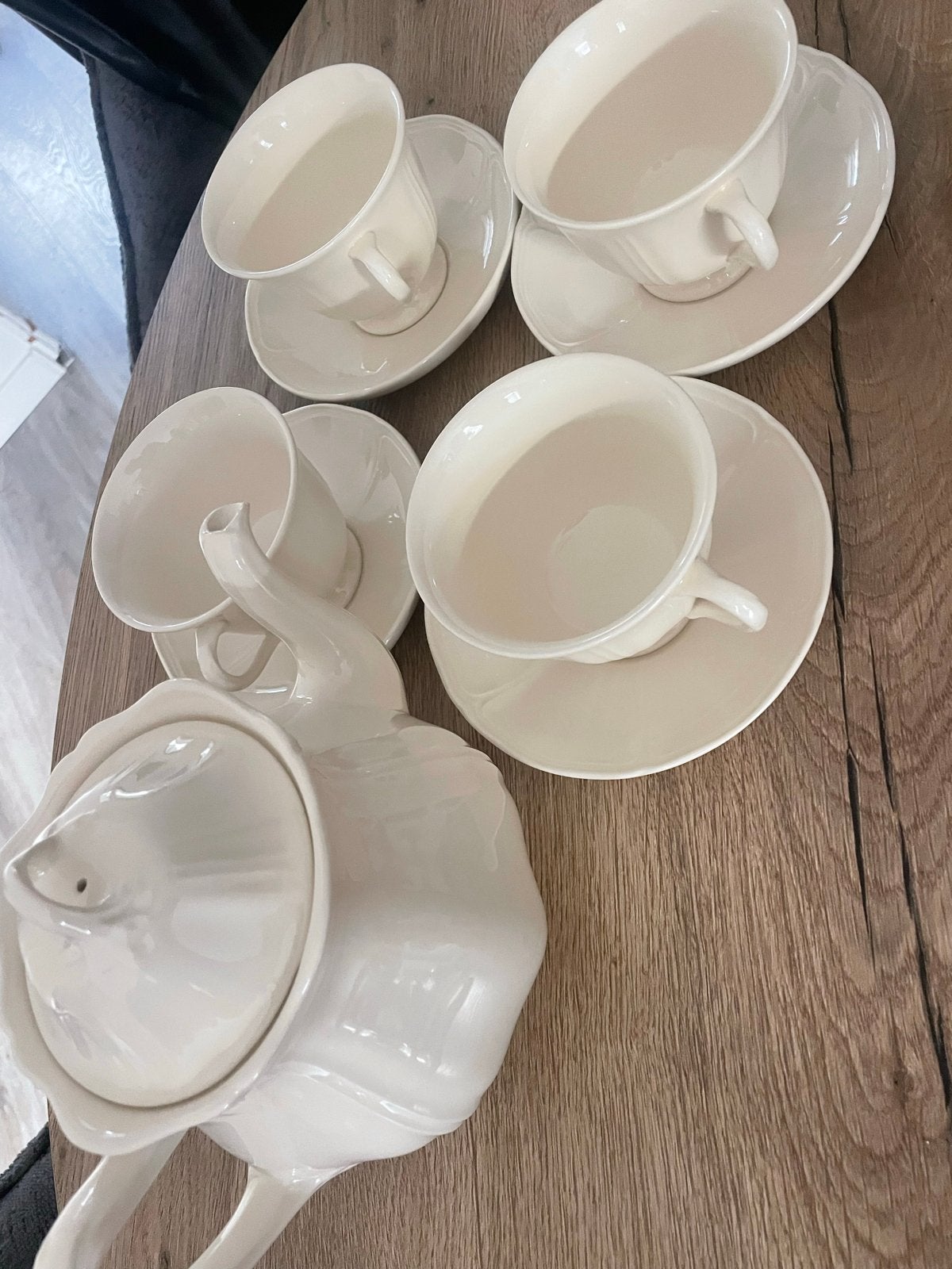 Wedgwood Queens Plain Koffiepot en 4 theekopjes - Als nieuw!, Ophalen of Verzenden, Zo goed als nieuw, Theepot, Wedgwood