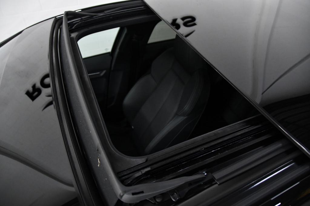 Audi A3 Sportback 35 TFSI S-edition 3x S-Line, Pano, Cam, Ap, Automaat, Stof, Gebruikt, Zwart