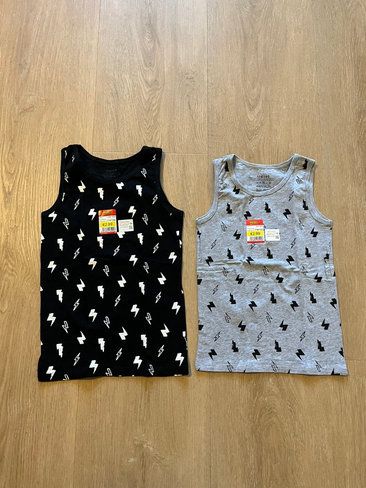 2x nieuwe hemdjes jongen maat 116 / 122, Ophalen of Verzenden, Zo goed als nieuw, Jongen, Shirt of Longsleeve
