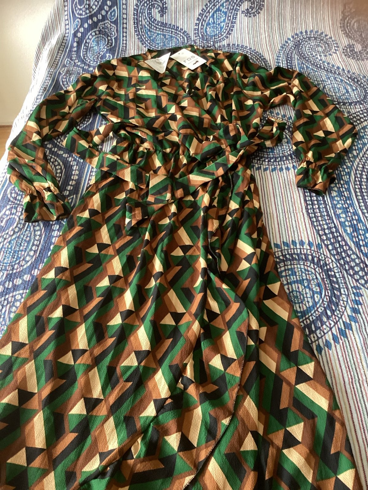 Nieuwe Fos Amsterdam overslagjurk met ruches, maat M, Kleding | Dames, Maat 38/40 (M), Overige kleuren, Nieuw, Ophalen of Verzenden
