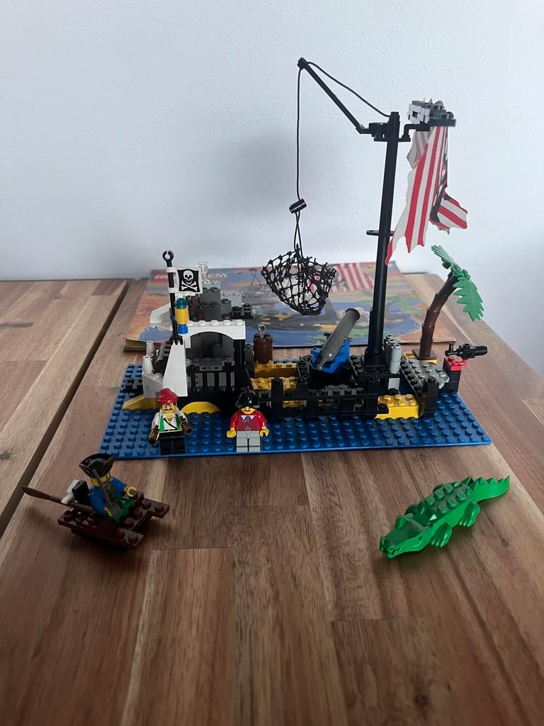 Lego 6296 Piraten Eiland Piratenvloot Shipwreck Island, Ophalen of Verzenden