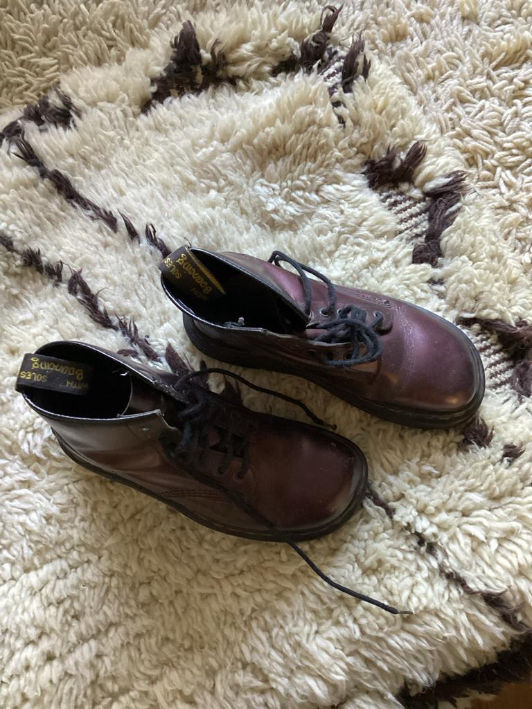 Vintage Dr. Martens metallic bordeauxrood. Maat 39, Ophalen, Gedragen, Rood, Lage of Enkellaarzen