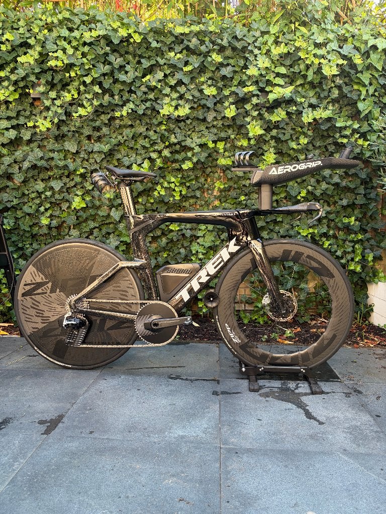 Trek Speed Concept Project One SLR 9 AXS (2025) | Maat L, 28 inch, Carbon, Heren, Zo goed als nieuw