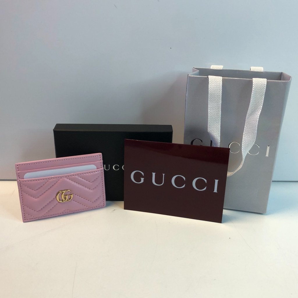 Gucci GG Marmont Card Case | Ongebruikt! + bon, Sieraden, Tassen en Uiterlijk, Gucci, Nieuw, Support@gucci.com, 30 Avenue Montaigne
75008 Paris