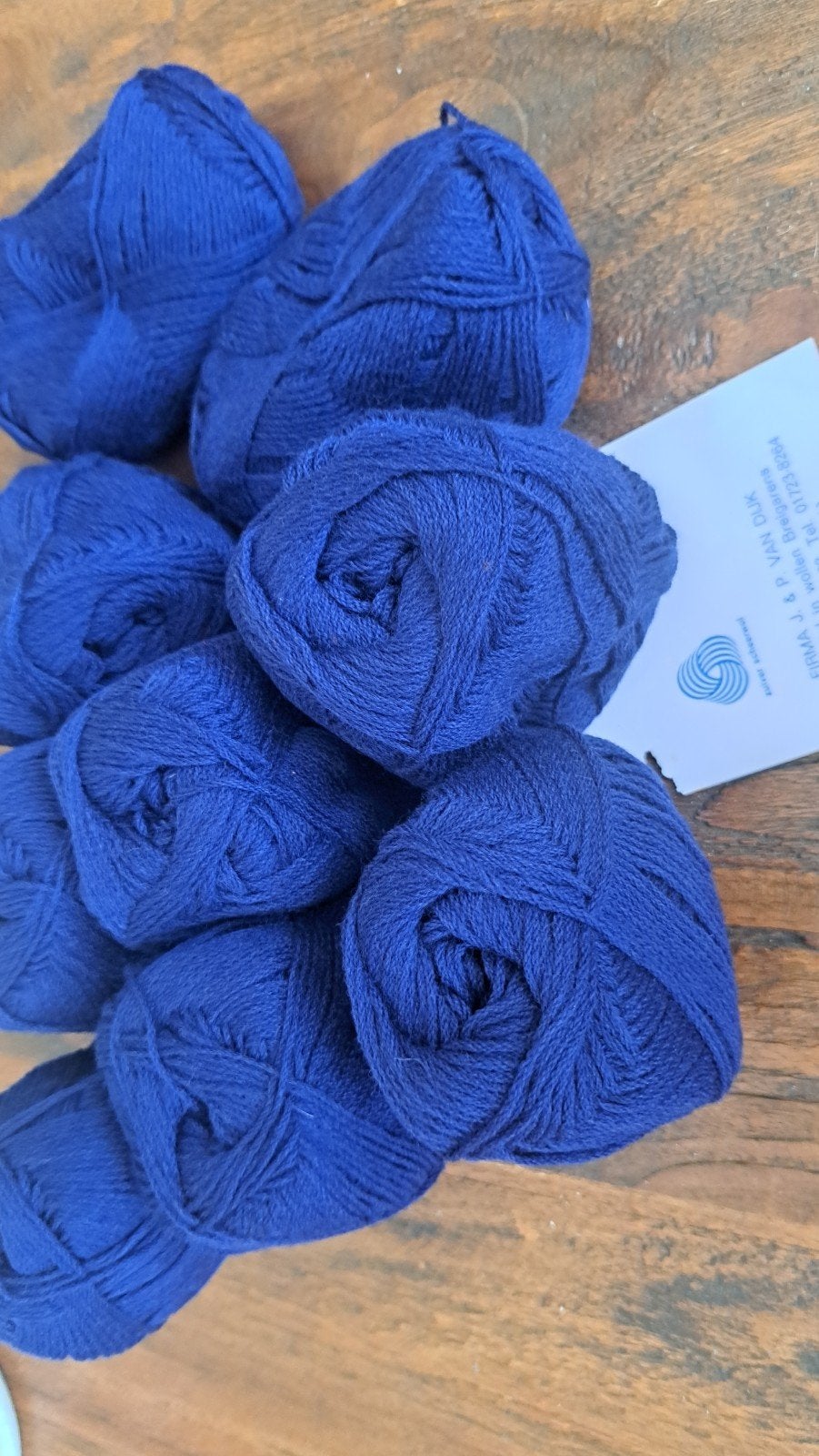9 bollen zuivere scheerwol - diepblauw, Ophalen of Verzenden, Nieuw, Breien of Haken, Wol of Garen