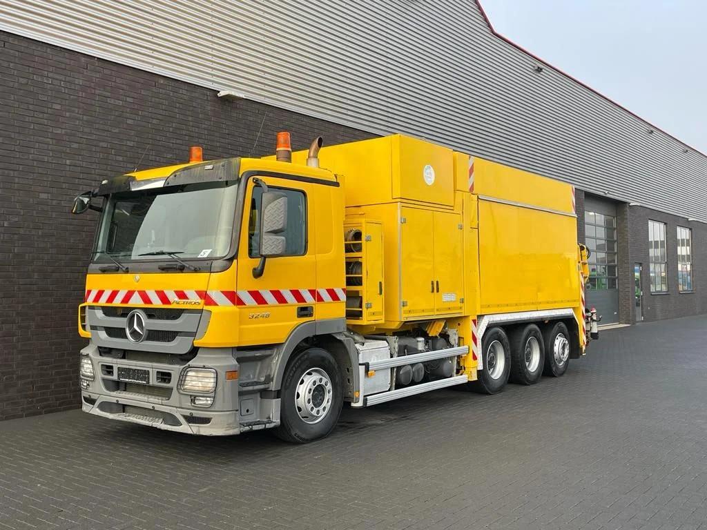 Mercedes-Benz Actros 3248 8X4 TRIDEM MTS DINO 12 SAUGBAGGER/, Euro 5, Bedrijf, 480 pk, Parkeercamera