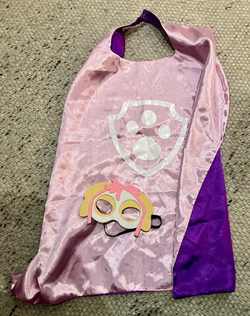 Paw Patrol cape en masker, Kinderen en Baby's, Carnavalskleding en Verkleedspullen, Ophalen, Zo goed als nieuw, 122 t/m 128, Jongen of Meisje