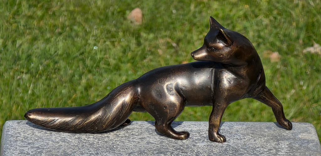 VOS / 22 cm breed / bronzen beeld, Verzamelen, Dierenverzamelingen, Ophalen of Verzenden, Nieuw, Wild dier, Beeldje of Figuurtje