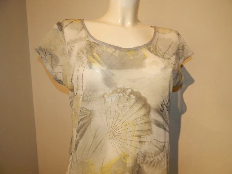 Marccain shirt iets voile schelpen print merklabeltje N4, Maat 38/40 (M), Zo goed als nieuw, Korte mouw, Marccain
