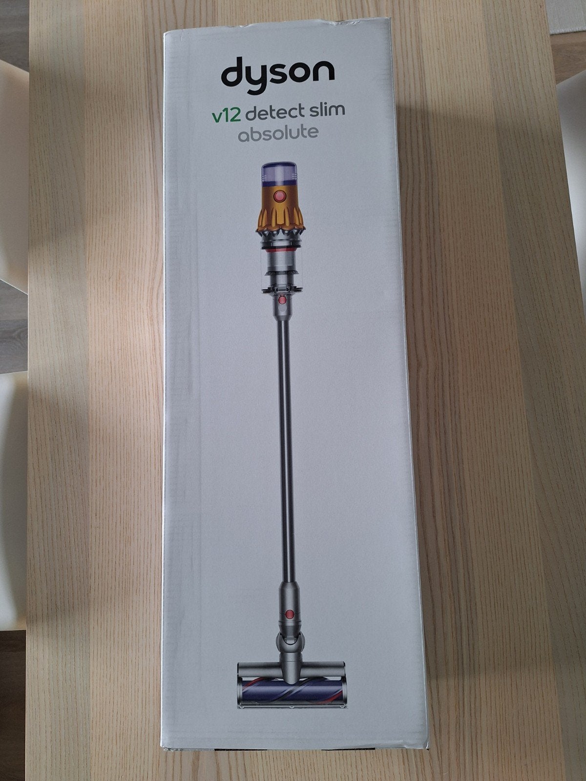 Foto 3 van Brand new completely unopened Dyson V12 Detect slim Absolute