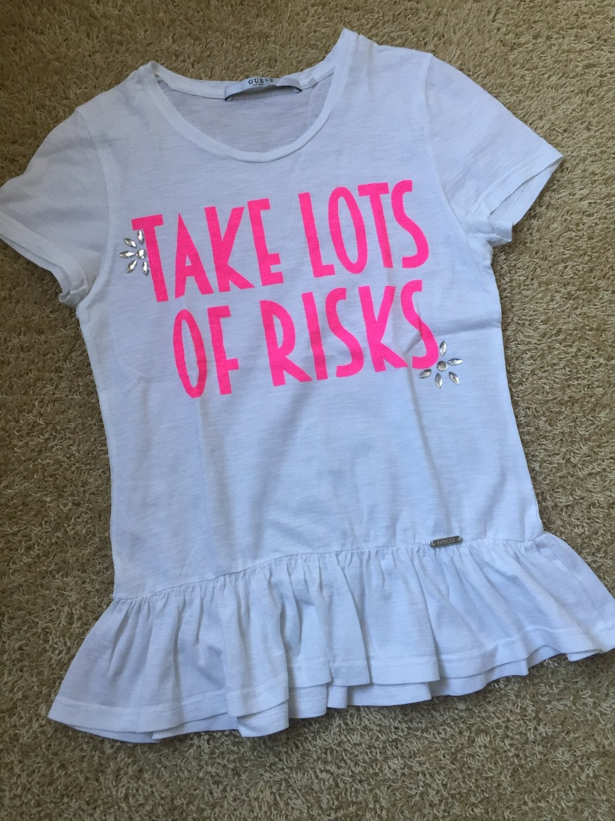 GUESS Shirt wit met fel roze opdruk mt. XS/S, Kleding | Dames, Wit, Ophalen of Verzenden, Zo goed als nieuw, Korte mouw