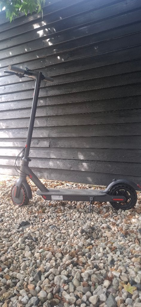 Electrische step, Fietsen en Brommers, Steps, Ophalen of Verzenden, Zo goed als nieuw, Elektrische step (E-scooter), Onbekend
