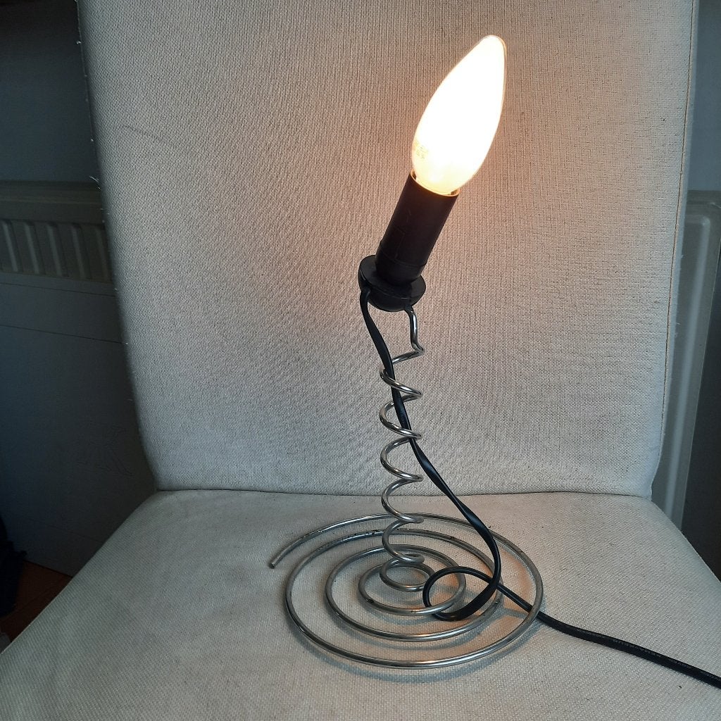Schemerlampje met aluminium spiraal voet, Ophalen of Verzenden