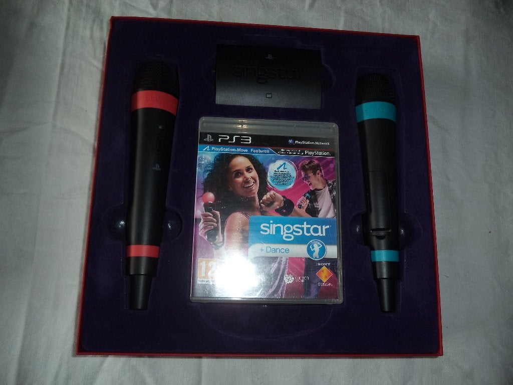 dance singstar PS 3, Spelcomputers en Games, Muziek, Ophalen of Verzenden, Zo goed als nieuw, 3 spelers of meer