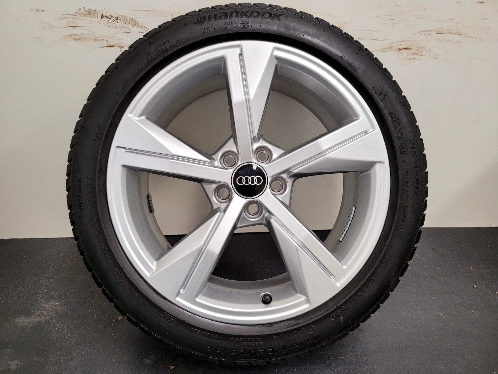 DEMO 17 inch audi A1 velgen 205 45 17 winter seat skoda vw, Ophalen, Banden en Velgen, Nieuw, 17 inch