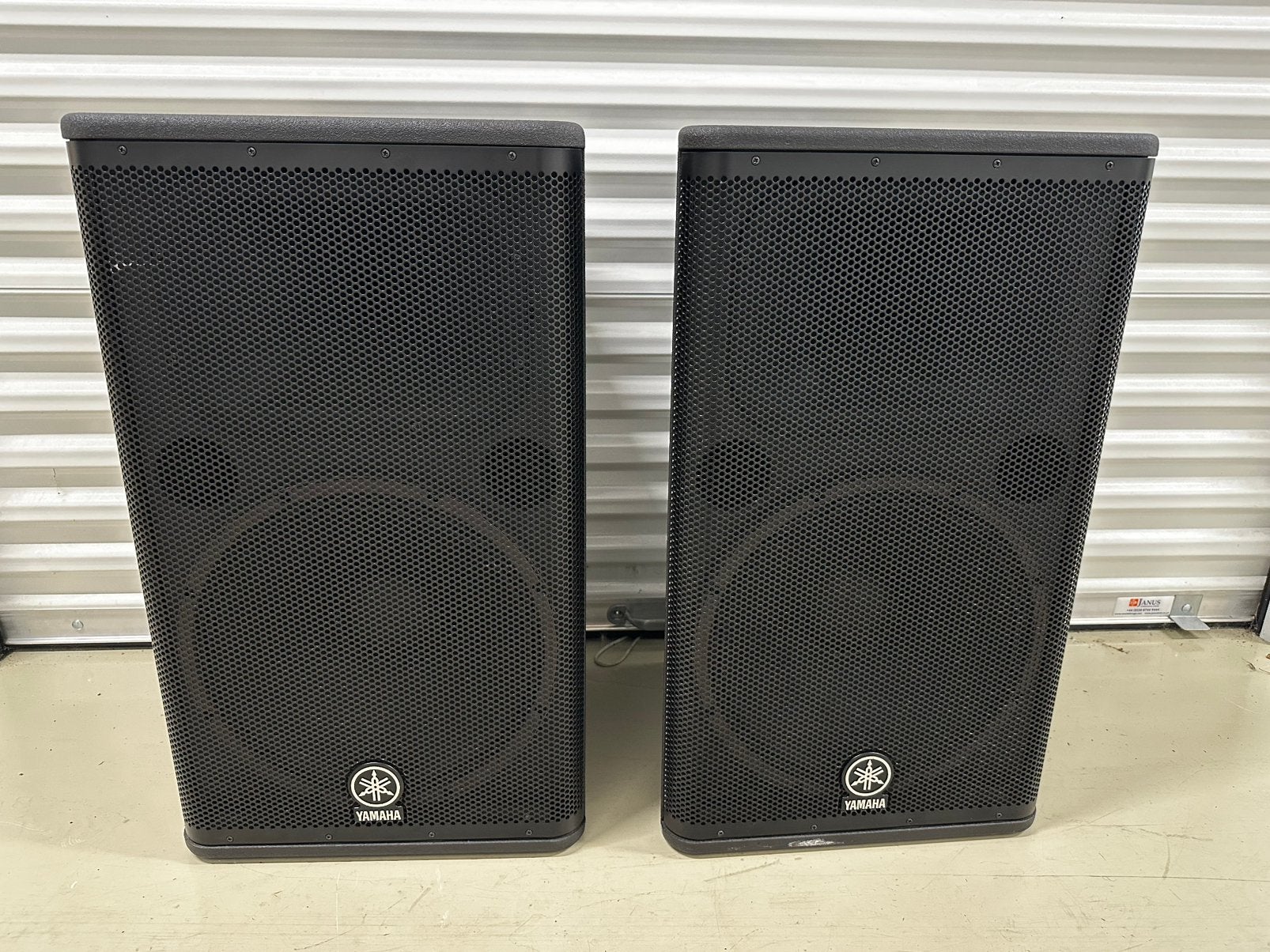 2x Yamaha DSR115 actieve speakers incl. hoezen, Gebruikt, Speakerset, Yamaha, Ophalen