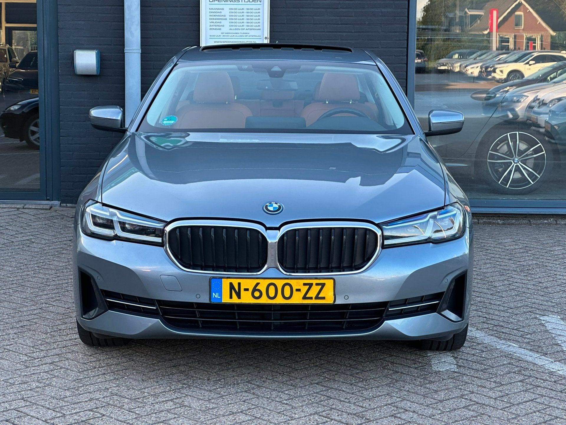 BMW 5-serie 520e Business Edition Plus/1STE EG/NAVI/CAMERA/N, Auto's, Achterwielaandrijving, Euro 6, 4 cilinders, 163 pk