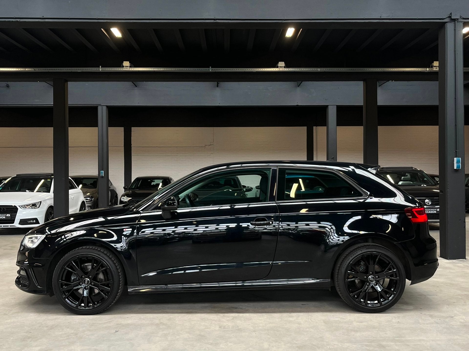 Audi A3 1.2 TFSI Ambiente XenonLED/Cruise/Stoelverw, Auto's, Audi, Voorwielaandrijving, Gebruikt, Zwart, 4 cilinders