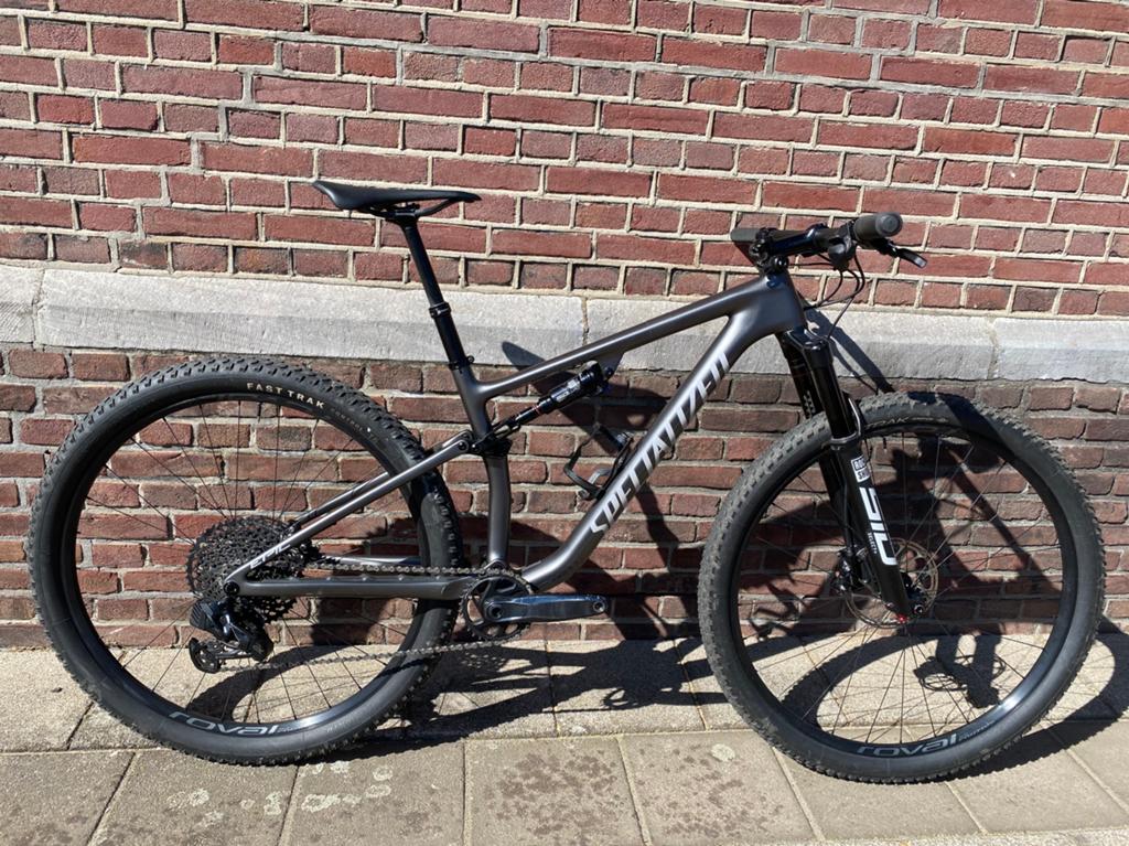 Specialized epic evo mountainbike fiets sram aca roval, Ophalen
