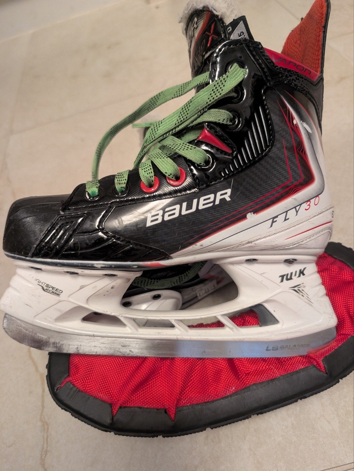 Bauer Vapor Fly30 ijshockey schaatsen maat 3.5, Ophalen of Verzenden, Zo goed als nieuw, Schaatsen