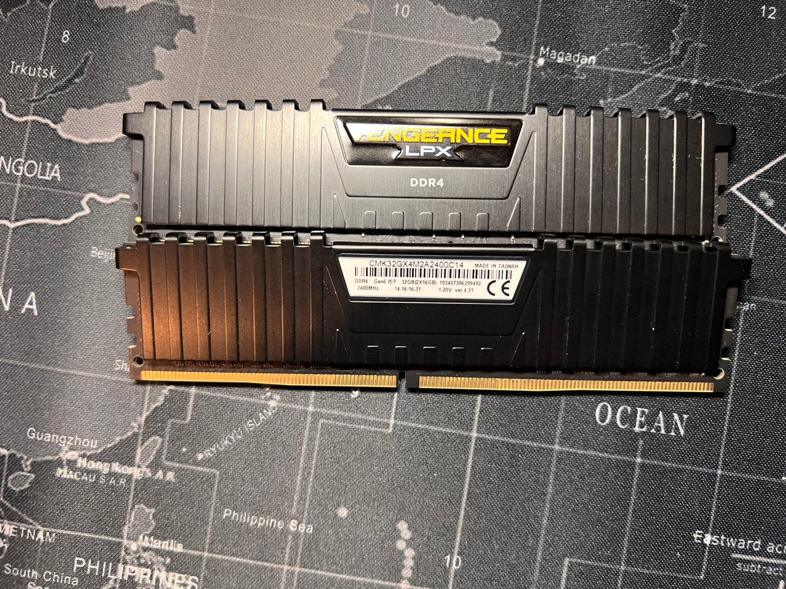 Corsair Ram Geheungen 16GB DDR4, Computers en Software, RAM geheugen, DDR4, Ophalen of Verzenden, Zo goed als nieuw, Desktop