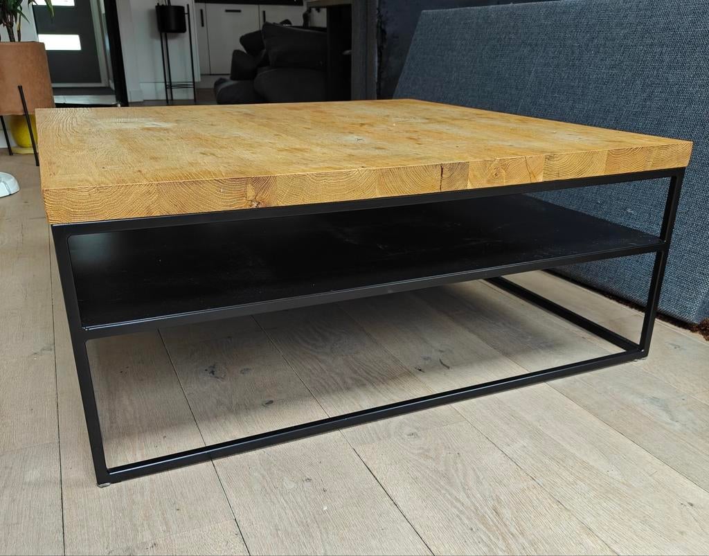 Salontafel met houten blad en metalen frame, Huis en Inrichting, Tafels | Salontafels, Gebruikt, Vierkant, Minder dan 50 cm, Ophalen