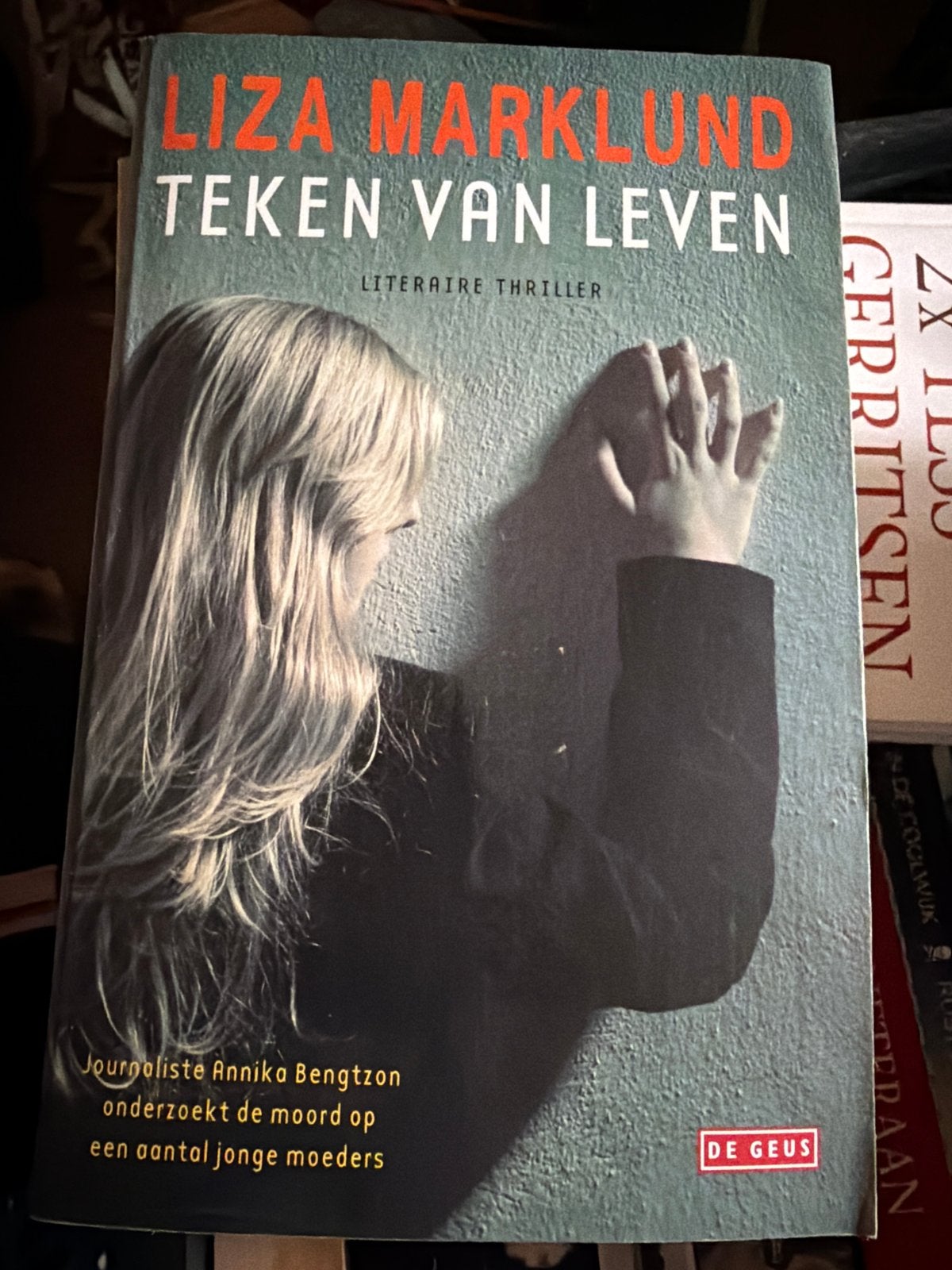 Z2.   Liza Marklund - Teken van Leven (Literaire thriller), Ophalen of Verzenden, Gelezen, Scandinavië