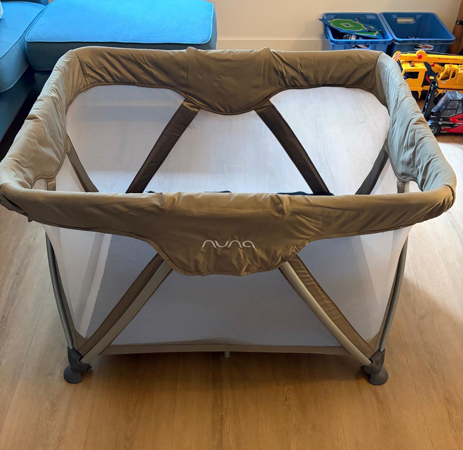 Campingbedje Nuna Sena, Ophalen, Zo goed als nieuw, Minder dan 140 cm, 85 tot 100 cm