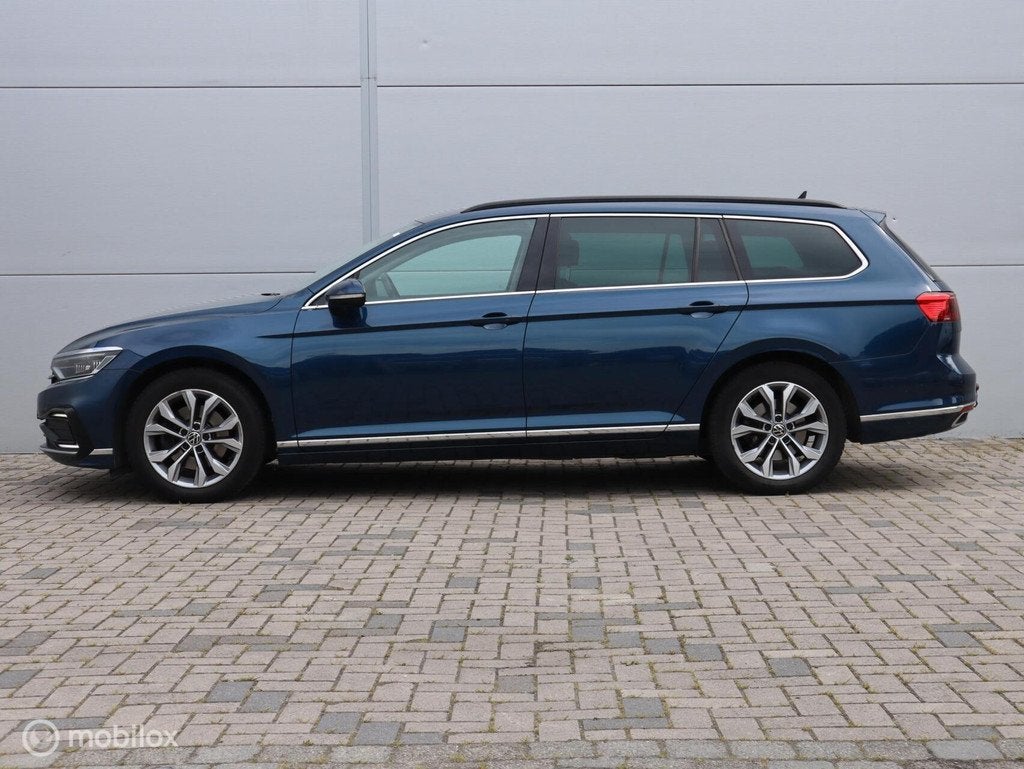 Volkswagen Passat 1.4 TSI PHEV GTE Pano LED Camera Trekhaak, Stof, Gebruikt, Zwart, 4 cilinders